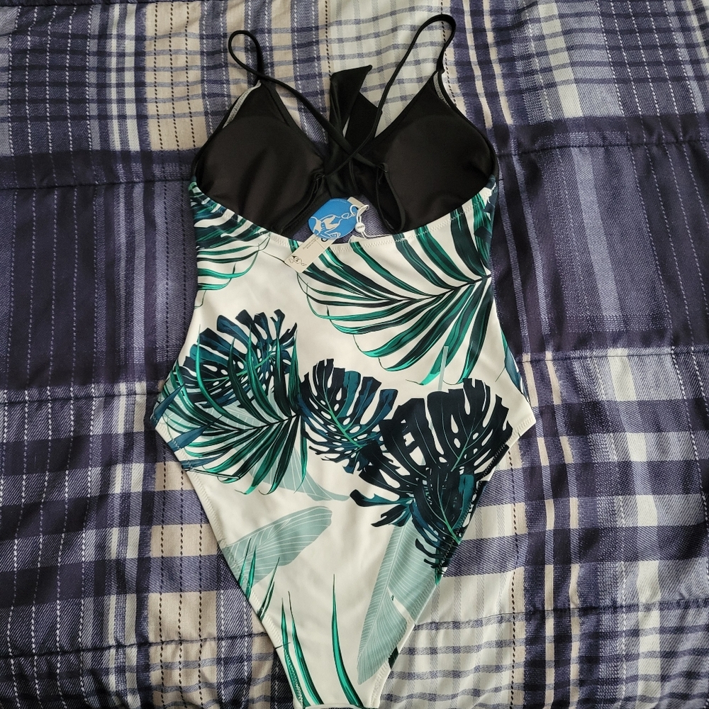 ❤️ NWT Cupshe Bathing Suits💙 - Picture 3 of 3